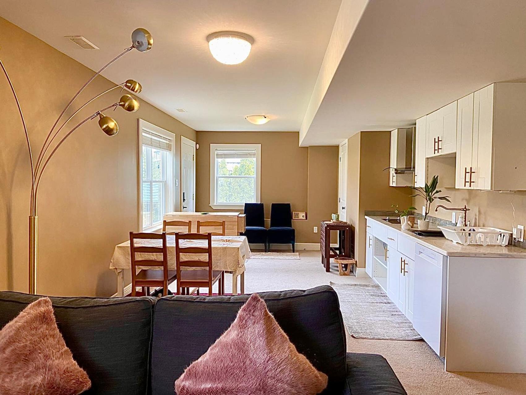 Cozy And Stylish Entire Suite In Halifax Buitenkant foto